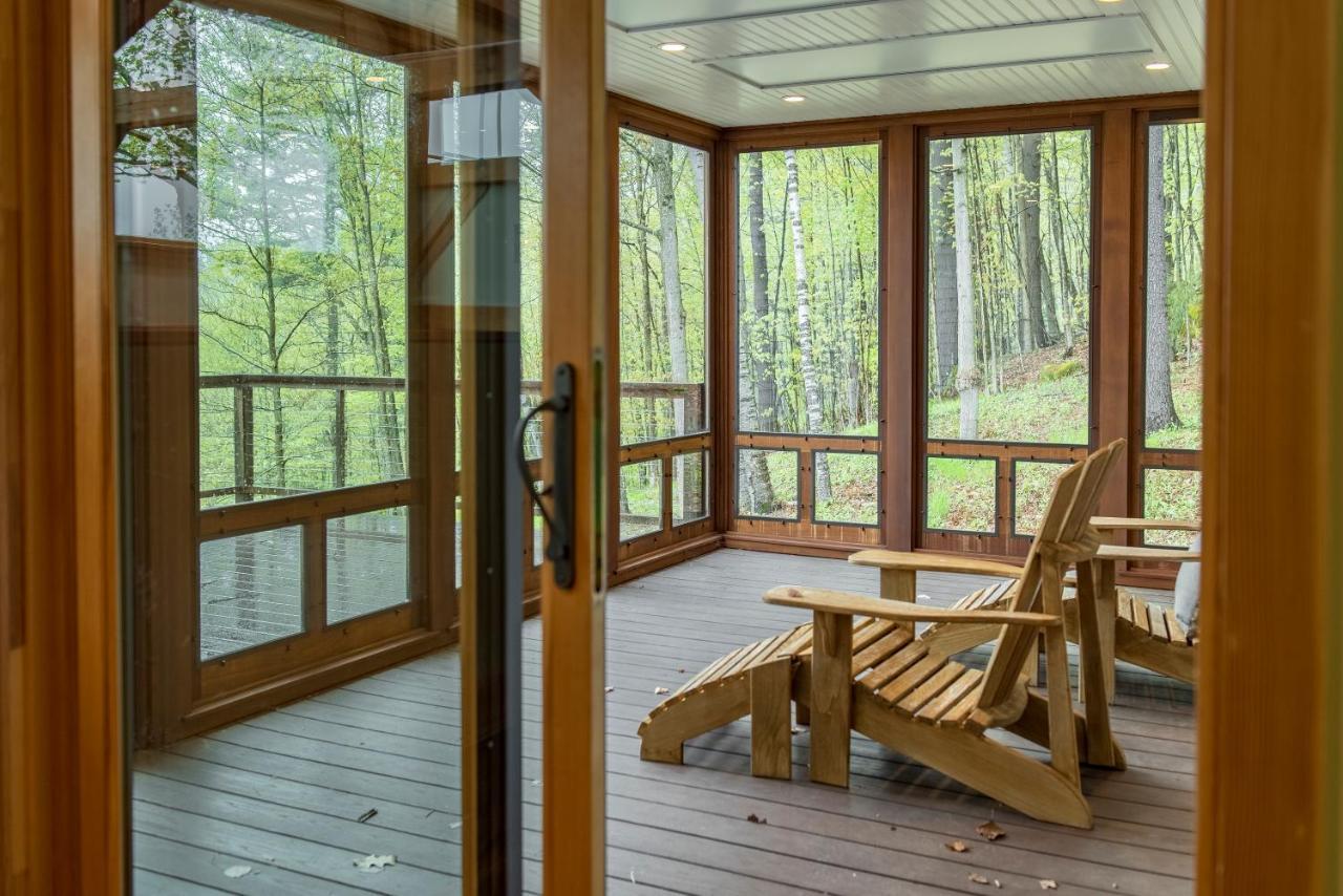 Private Home Overlooking Stevens Lake Great Barrington Exterior foto