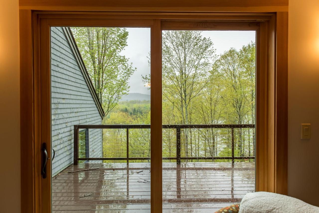 Private Home Overlooking Stevens Lake Great Barrington Exterior foto